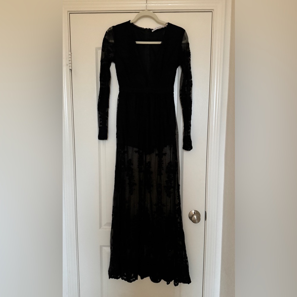 Elegant Black Lace Long Sleeve Dress